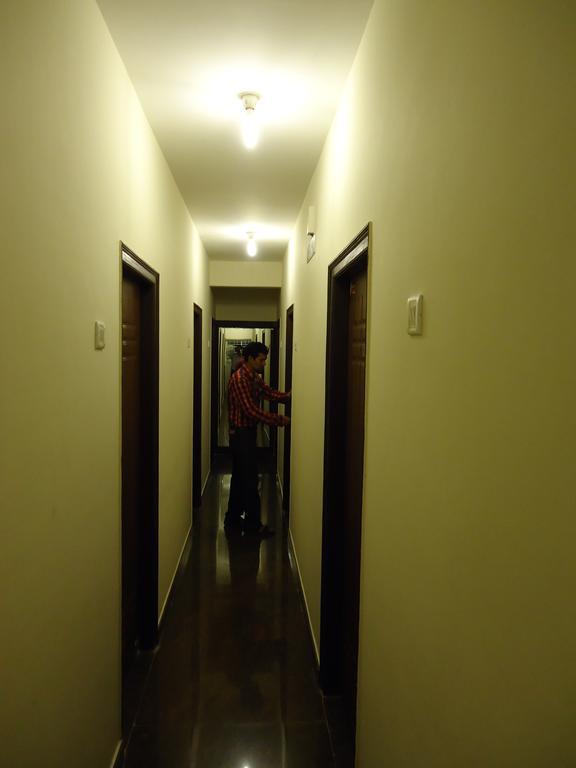 Maple Inn Budget Hotel 벵갈루루 외부 사진