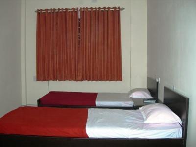 Maple Inn Budget Hotel 벵갈루루 객실 사진